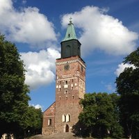 Juhannuspäivän kansanlaulukirkko Turun tuomiokirkossa Juhannuspäivän kansanlaulukirkko Turun tuomiokirkossa