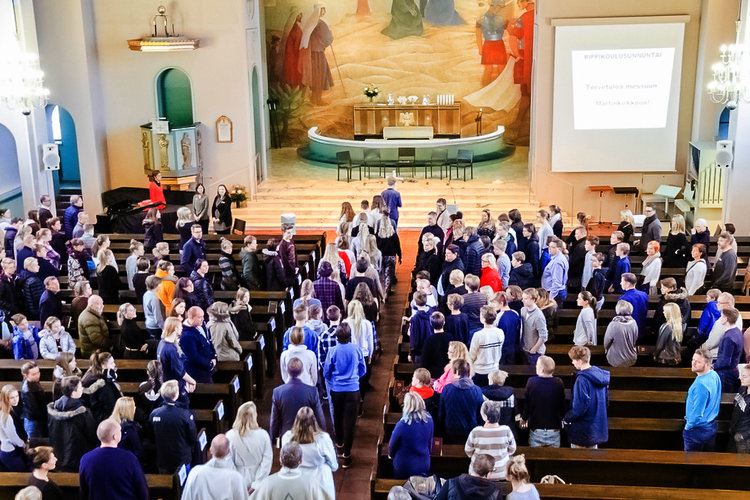 Rippikoulusunnuntain messu Martinkirkossa Rippikoulusunnuntain messu Martinkirkossa