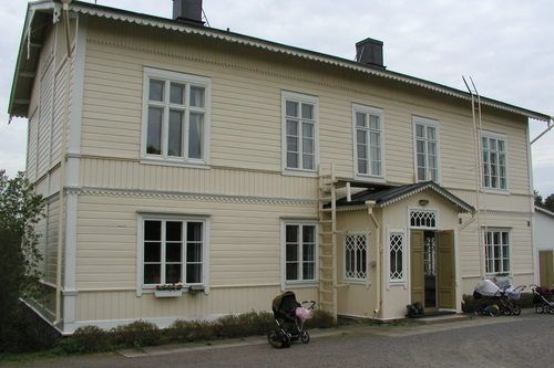Hennalan seurakuntakoti Hennalan seurakuntakoti