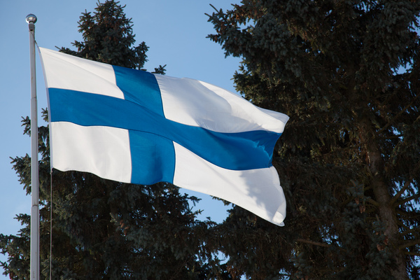 Suomen lippu, netti.jpg