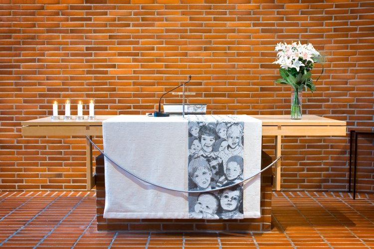 Messu Henrikinkirkossa Messu Henrikinkirkossa