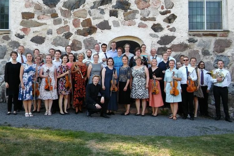 XV Brinkhall soi Kakskerran kirkossa XV Brinkhall soi Kakskerran kirkossa