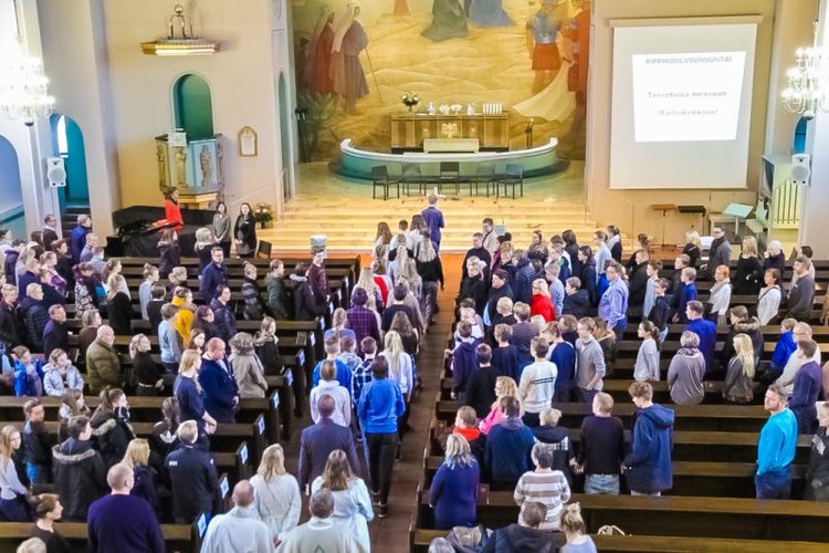 Konfirmaatiomessu Martinkirkossa Konfirmaatiomessu Martinkirkossa