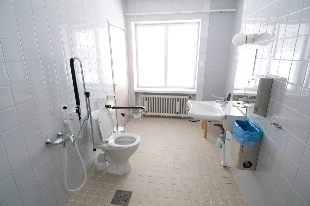 Avaa kuva isommaksi Villa Staffansin wc-tilat