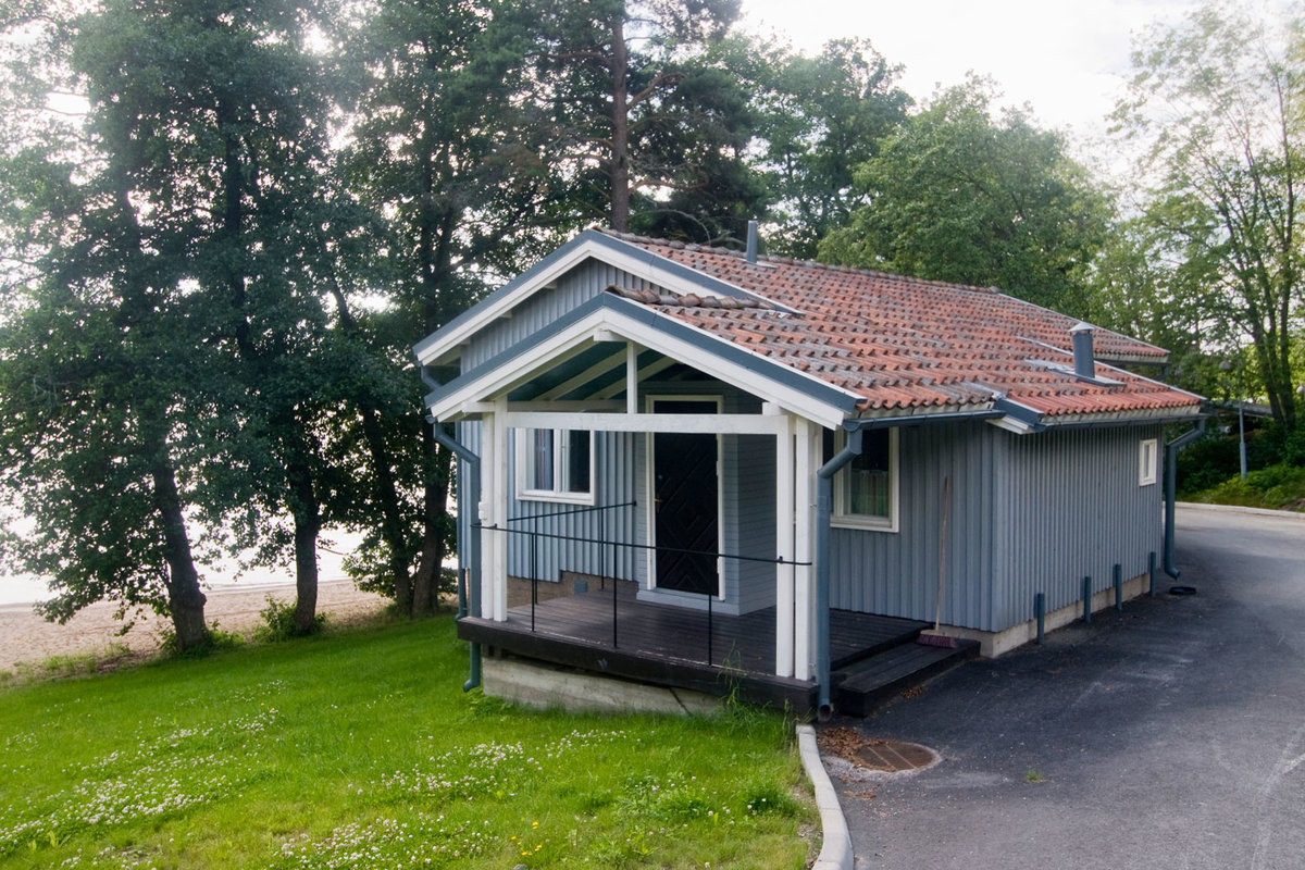 Avaa kuva isommaksi Rantamökki