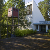 Hirvensalon kirkko ja seurakuntakeskus Hirvensalon kirkko ja seurakuntakeskus