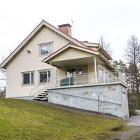 Papinholman nuortentalo Papinholman nuortentalo